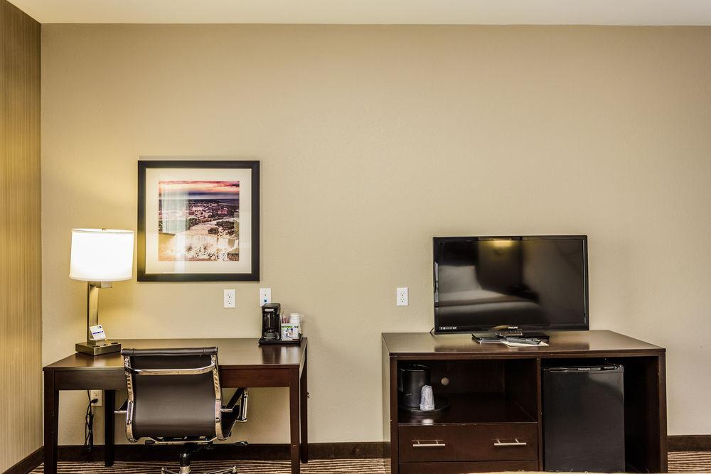 Holiday Inn Express & Suites Cheektowaga North East By Ihg Extérieur photo